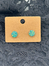 Load image into Gallery viewer, Druzy Resin stud earrings
