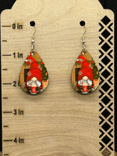 Load image into Gallery viewer, Christmas/Holiday earrings
