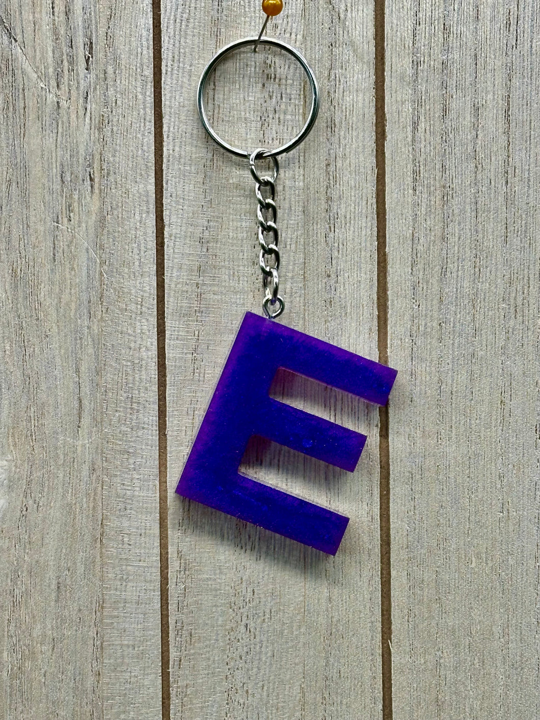 E's