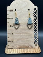 Load image into Gallery viewer, Leather and gold earrings
