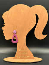 Load image into Gallery viewer, Pink glitter resin earrings
