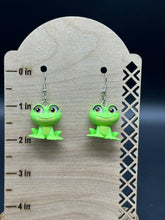 Load image into Gallery viewer, Doorable earrings
