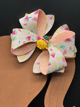 Load image into Gallery viewer, Summery hairbows
