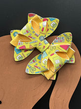 Load image into Gallery viewer, Back to school hairbows
