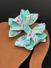 Load image into Gallery viewer, Back to school hairbows
